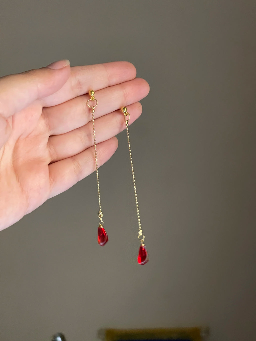 Anaar Earrings