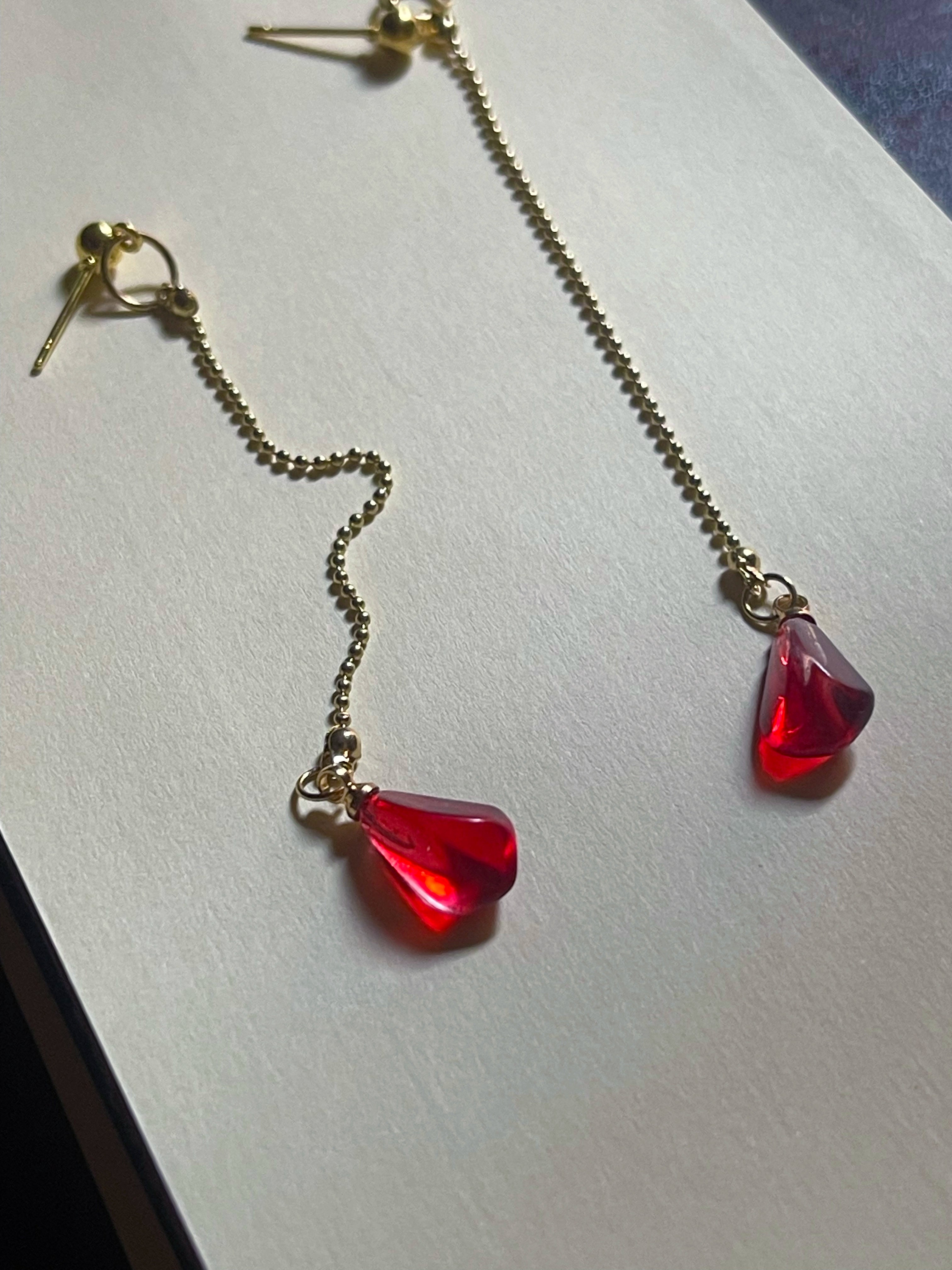 Anaar Earrings